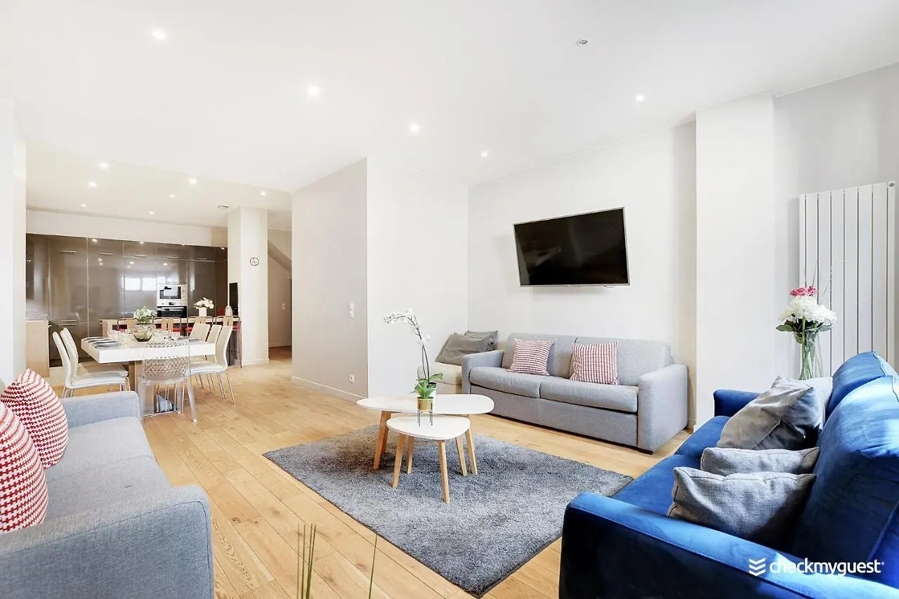 Apartment Magnifique Loft Atelier Parisien 180m2.